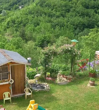 Cà D' Fefi Alojamento de Acomodação e Pequeno-almoço Gorzegno